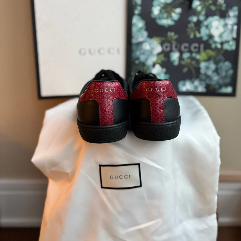 NWT Gucci Ace Black Leather Sneakers with Red and Green Stripe, Size Men’s 8.5-9 - Picture 5 of 14